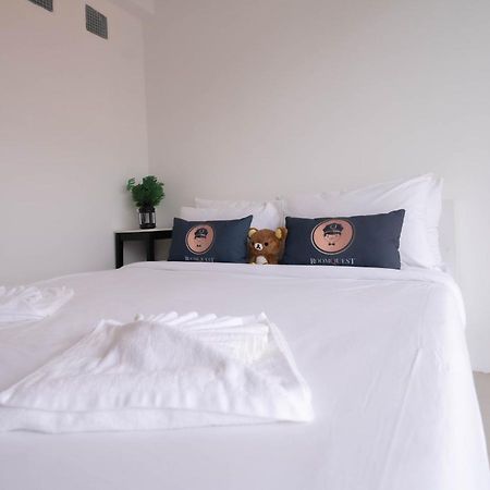 Roomquest Bangkok Sukhumvit 50 Exterior photo