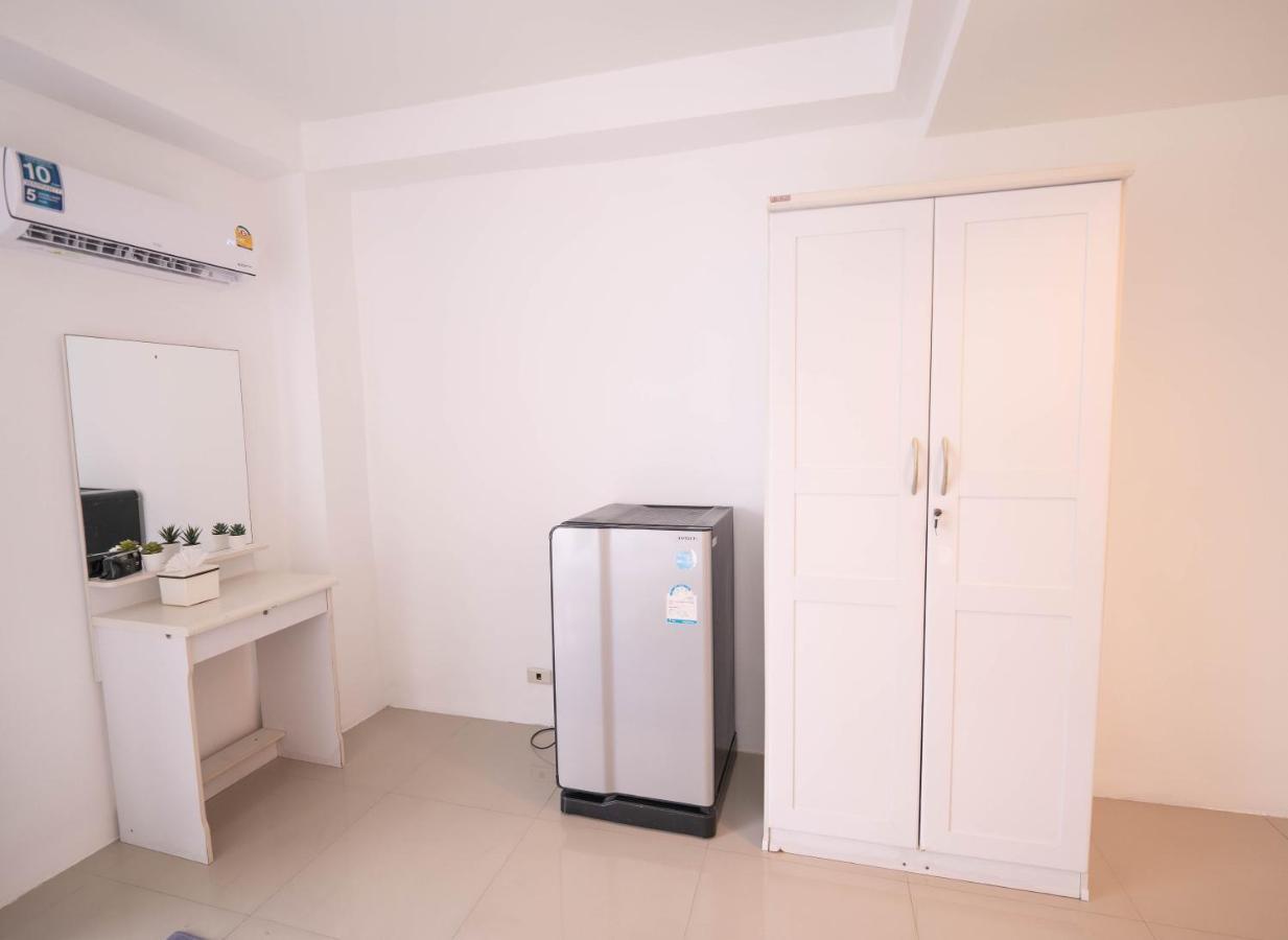 Roomquest Bangkok Sukhumvit 50 Exterior photo